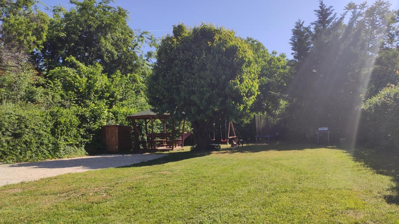 Lelle Lelke Apartmanhaz Apartment Balatonlelle Bagian luar foto